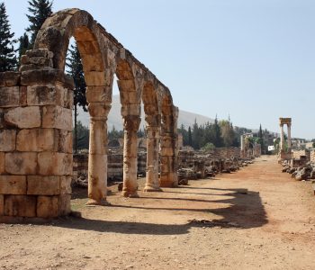 The cardo of the Umayyad city of Anjar (Lebanon), seen from the North.
