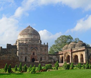 bara-gumbad-mosque-lodi-gardens-delhi